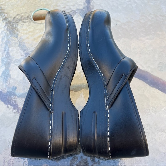 Sanite Black Danish Clogs - FINISH DESCRIPTION - Picture 6 of 16